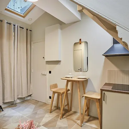 Duplex Beaubourg Le Marais By Prestige Apartment Paris